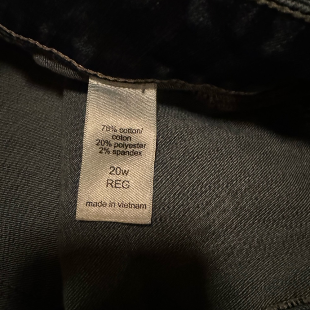 Maurice’s Jeans.. Like New, Barely Worn - image 3